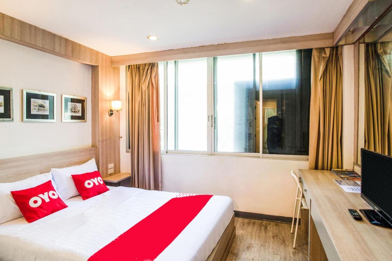 Oyo 437 Hostel Na Nara Бангкок Экстерьер фото