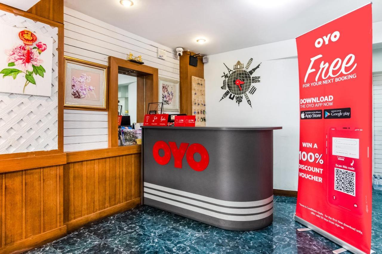 Oyo 437 Hostel Na Nara Бангкок Экстерьер фото