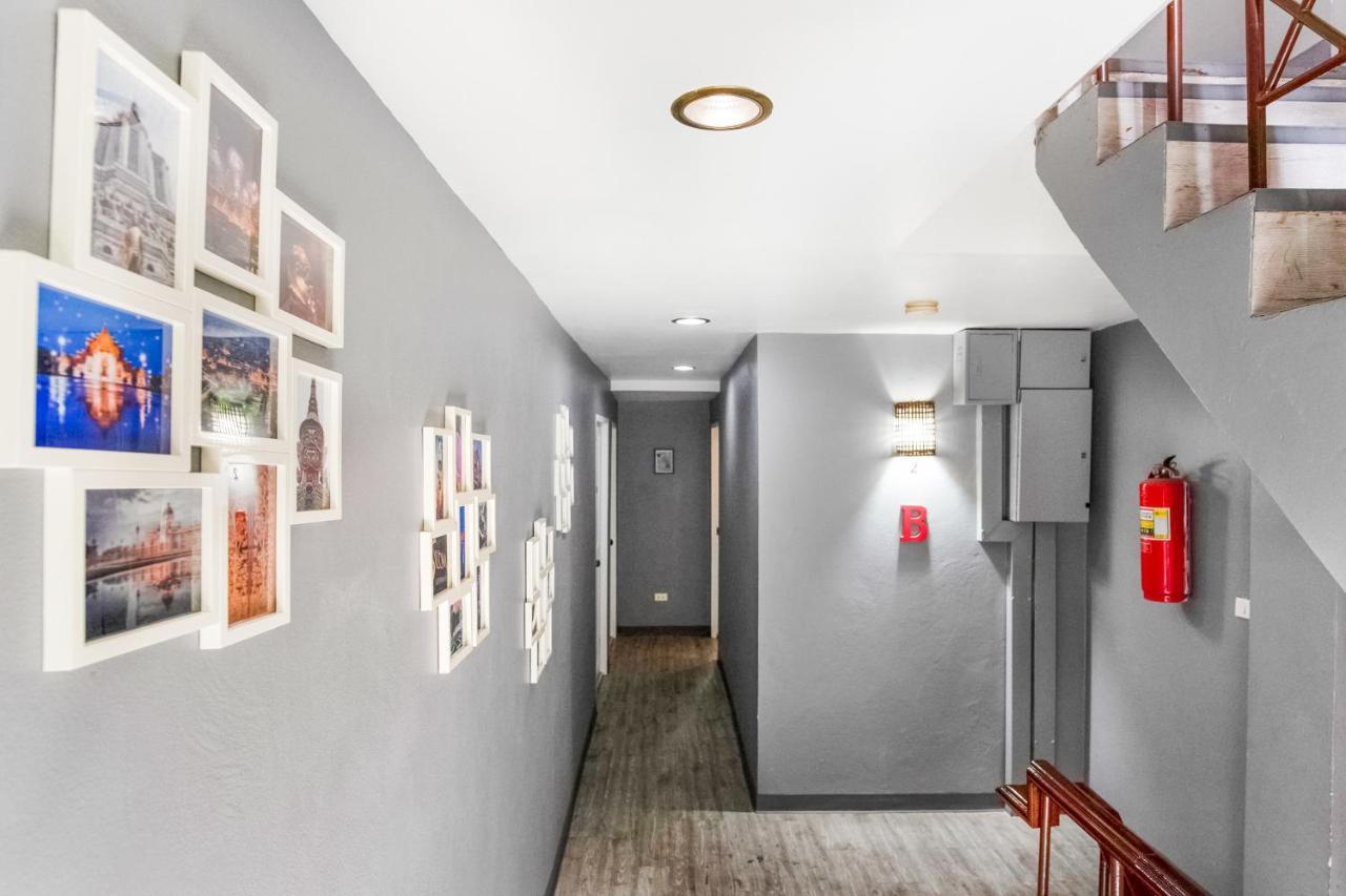 Oyo 437 Hostel Na Nara Бангкок Экстерьер фото